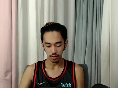 crocodale online show from May 18, 9:37 am