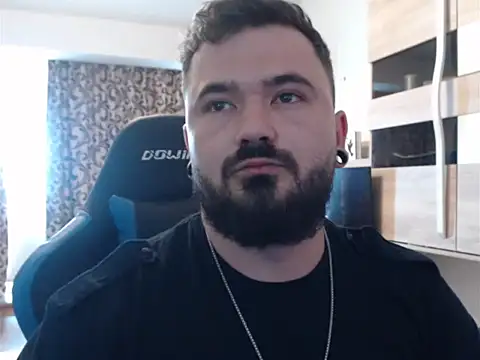 RelentlessNoir online show from April 13, 11:44 am