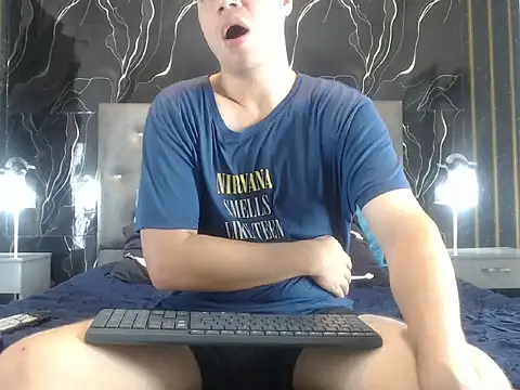 Jean-Smit online show from April 16, 2:17 pm