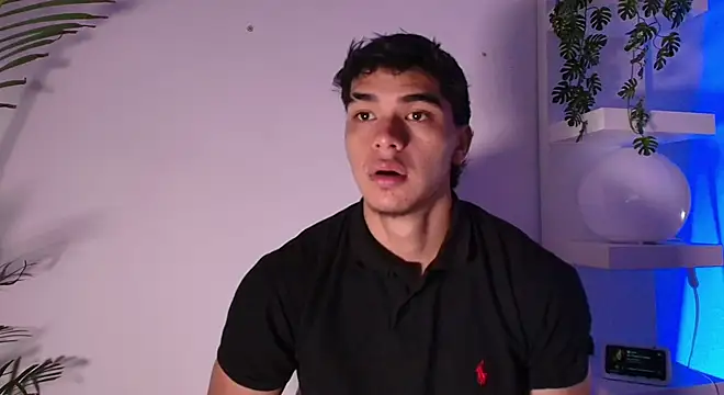 andyypalmer  online show from April 18, 6:04 am