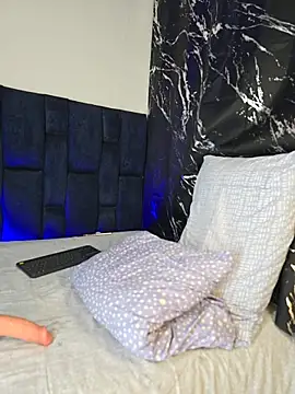 Lucian--grey online show from April 21, 5:41 pm