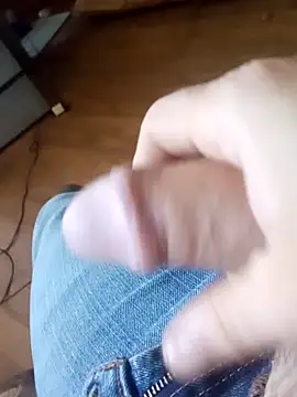 hard4unow5 online show from May 15, 8:17 pm