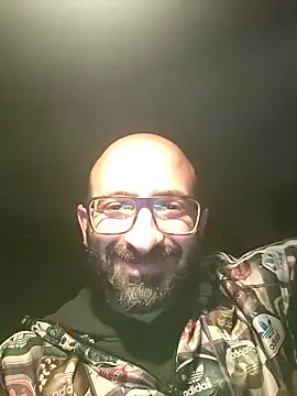 tatuatoreveneto online show from April 20, 9:50 pm