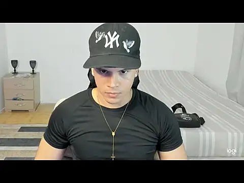 sant wahlberg online show from May 9, 10:33 pm