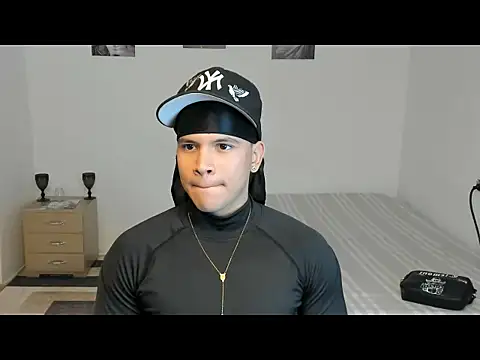 sant wahlberg online show from May 21, 11:09 pm
