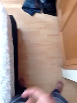 Jakelen online show from April 28, 2:44 pm