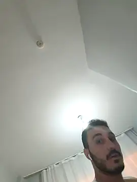 Alikrcm37 online show from April 29, 1:54 am