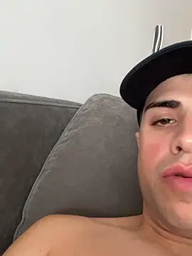 HeatAddicted online show from May 6, 3:23 pm