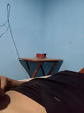 nininho11 online show from May 11, 1:51 am