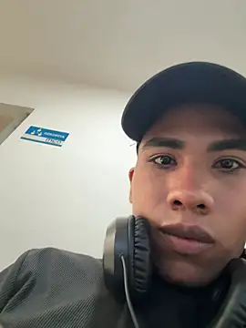 NicolasTylor online show from May 12, 4:26 pm