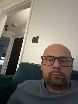 NakedAndrewHot online show from June 2, 8:21 pm