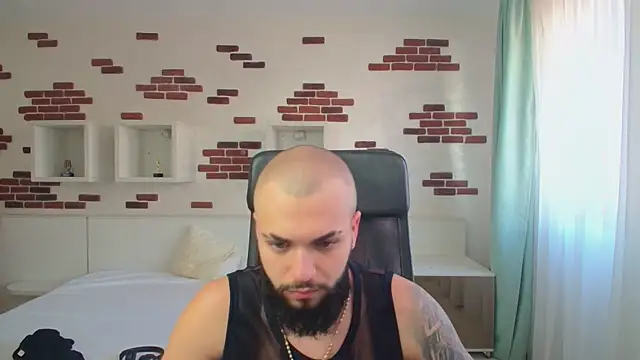 OscarWillss online show from May 27, 4:53 am