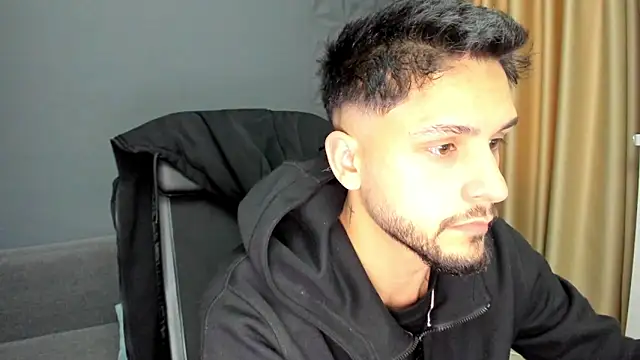 TroyWadee online show from June 1, 4:24 am