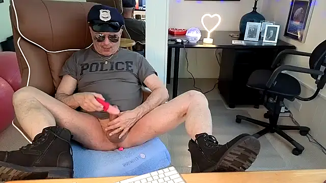 hotdadbod online show from January 8, 9:53 pm