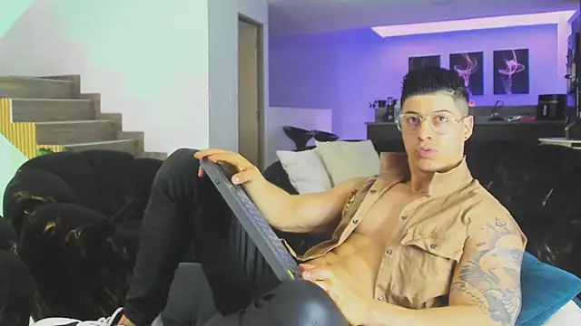 lukas green11 online show from June 25, 5:50 pm