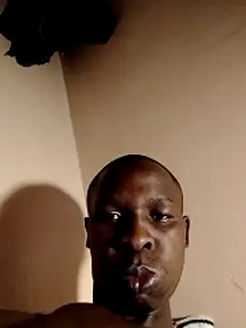 CurvedDick001 online show from June 17, 8:49 am
