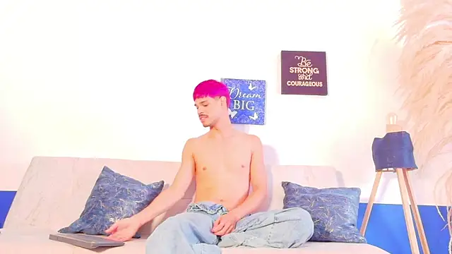 sneaky finn online show from May 28, 3:54 pm