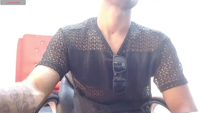 pandablack18 online show from May 29, 1:37 am