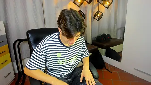 Marcoviolet online show from July 9, 7:39 pm