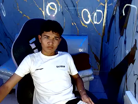 davexxx  online show from June 30, 12:00 am