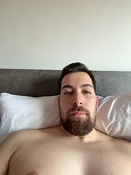 ragazzoitali online show from June 7, 6:53 am