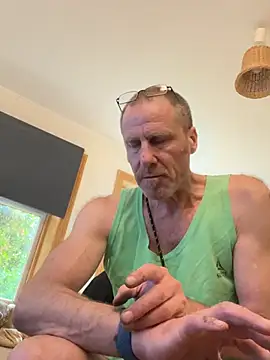 Snapshot of Greg0ri73 chatting on June 25, 5:12 am Greg0ri73 online show from June 25, 5:12 am