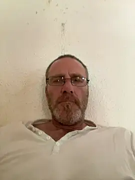 Snapshot of Greg0ri73 chatting on July 5, 2:46 pm Greg0ri73 online show from July 5, 2:46 pm