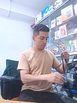 latinsexsteven online show from June 20, 9:31 pm
