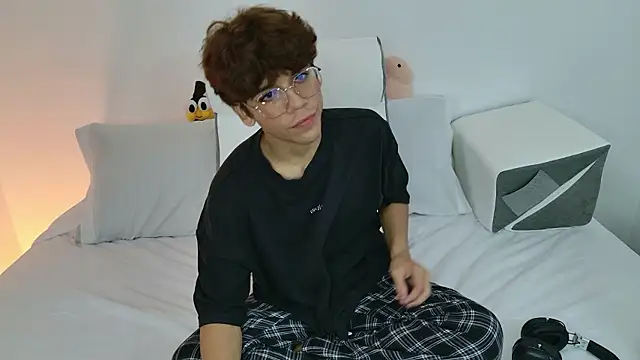 Samy Twink online show from July 15, 2:40 am