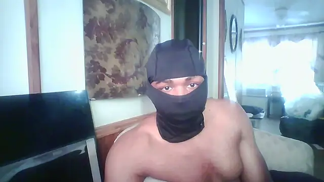 Midnight gator online show from June 13, 9:01 pm