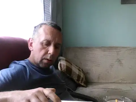 RafalekRozmarynowski81 online show from June 16, 12:51 pm
