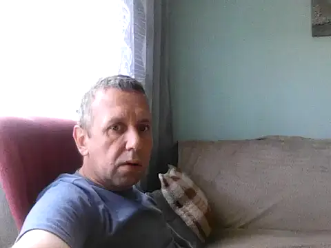 RafalekRozmarynowski81 online show from July 9, 6:28 am