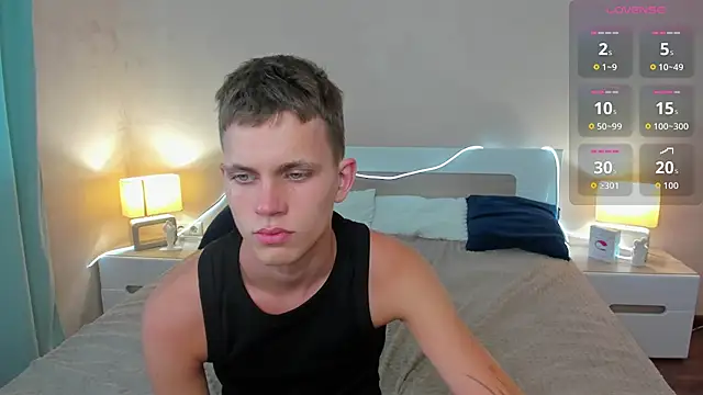 m0neyken online show from July 6, 8:44 am