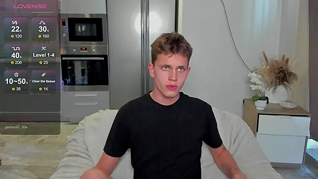 m0neyken online show from August 5, 8:08 am