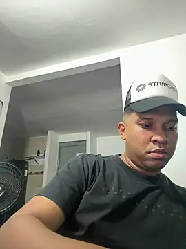 Patrice Evra3 online show from June 24, 2:03 am