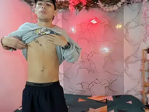 Esteban VIP  online show from July 9, 1:21 am