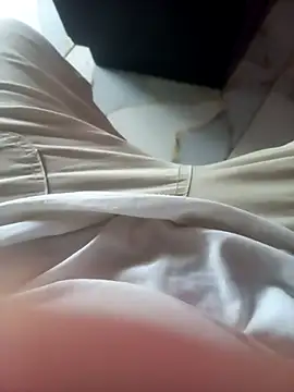 hugonoir online show from July 15, 7:42 pm
