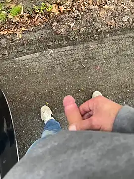 -bigding- online show from April 4, 8:33 am