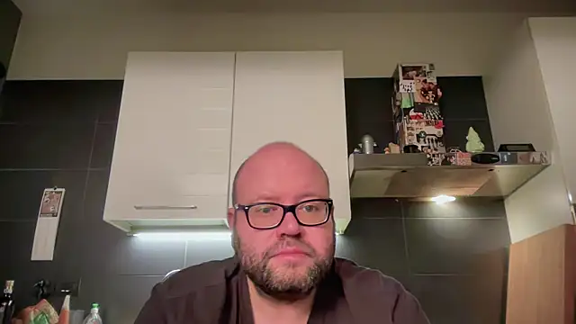 theitalianbear online show from November 12, 3:23 am