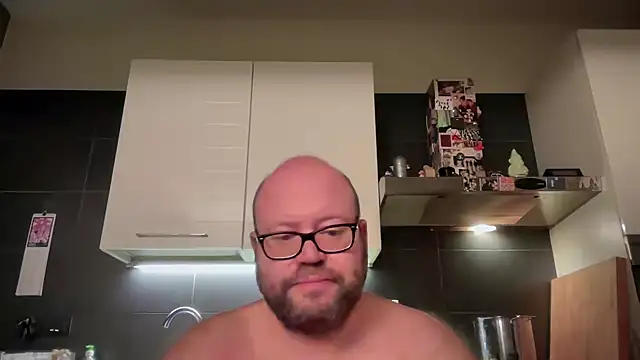 theitalianbear online show from April 16, 10:12 pm
