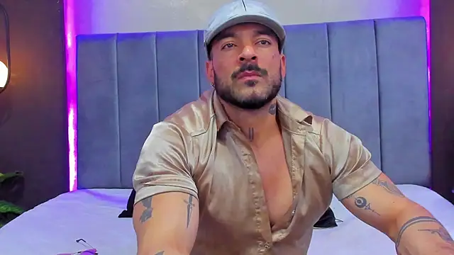 dennis coxx  online show from July 28, 8:34 pm