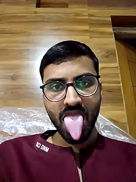 Snapshot of krishna8035 chatting on December 21, 2:04 pm krishna8035 online show from December 21, 2:04 pm