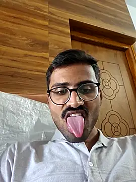 Snapshot of krishna8035 chatting on March 2, 10:37 am krishna8035 online show from March 2, 10:37 am