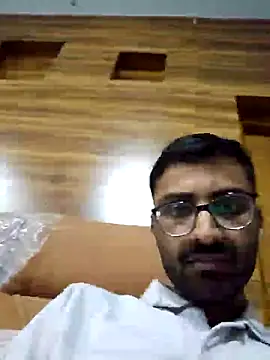 Snapshot of krishna8035 chatting on February 17, 2:04 pm krishna8035 online show from February 17, 2:04 pm