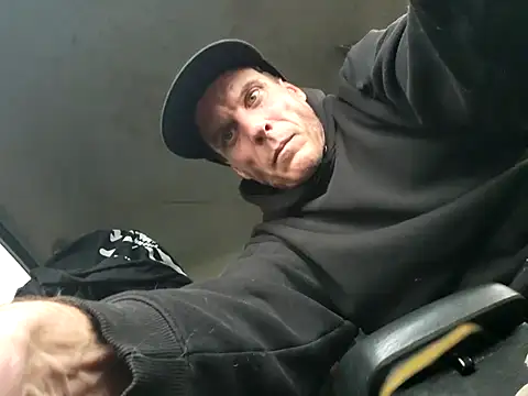 415cali925 online show from November 30, 4:09 pm