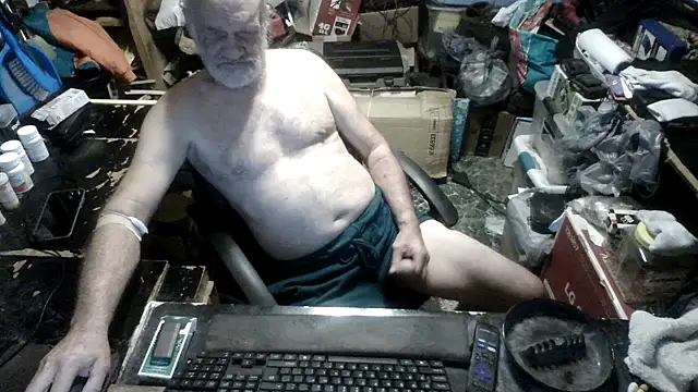 russtee online show from October 6, 7:29 pm