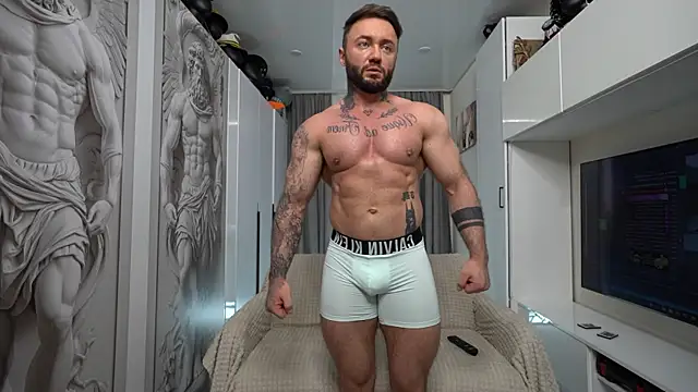 NickHOWLEN online show from June 12, 1:42 pm