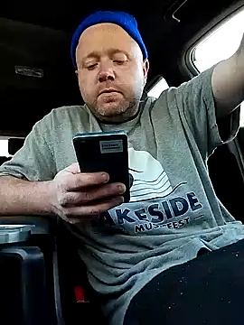 6crimson6 online show from February 1, 7:55 pm