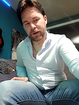 tom sauwer online show from April 9, 8:37 pm