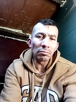 Snapshot of Serapitocojelon chatting on October 20, 8:24 pm Serapitocojelon online show from October 20, 8:24 pm